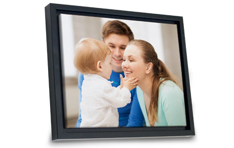 Elegantly display any photo and brighten your wall décor with our framed canvas prints.