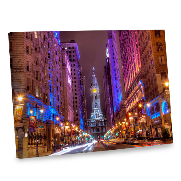 Our captivating Philadelphia photo canvas features stunning colors to brighten your decor.