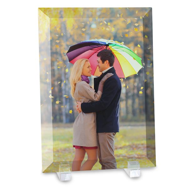 Print your picture on glass with Winkflash beveled glass photo prints with stand