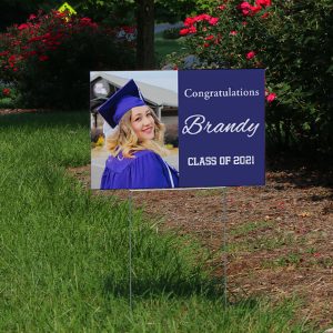 Plan for your graduation party and order your own custom yard sign to direct visitors